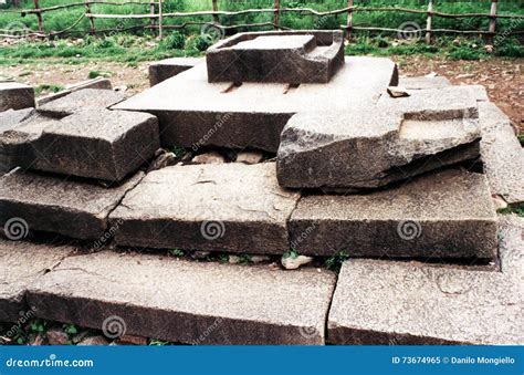  The Throne of Aksum! Unveiling the Majesty and Symbolism Embedded in Stone.